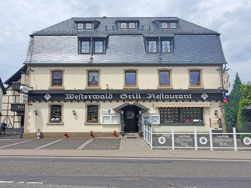 Landhotel Westerwaldgrill Höhn Dış mekan fotoğraf